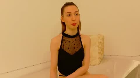 ammellia_x online show from July 24, 5:38 am