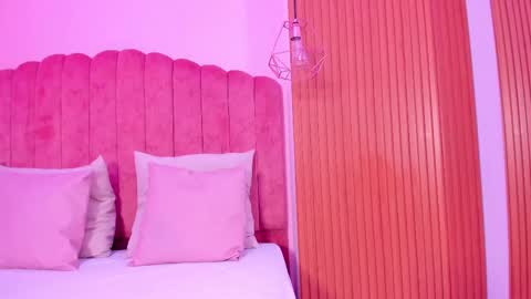 Snapshot of ammy_leee_ chatting on December 24, 1:06 pm Ammyy online show from December 24, 1:06 pm