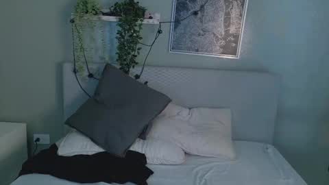 A M M Y  online show from February 10, 5:49 pm