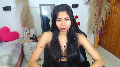 ammyy_wood_ online show from October 9, 5:00 am