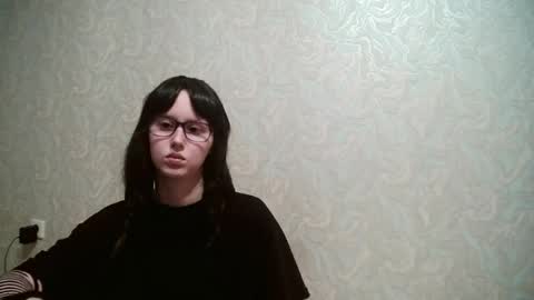 Amomira honeyx online show from July 6, 2:22 pm