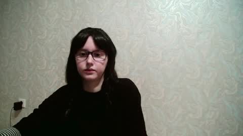 Amomira honeyx online show from March 18, 1:32 am