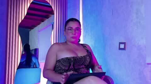 amunet_lafayette online show from April 1, 12:17 pm