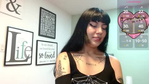 Snapshot of amy__adams1 chatting on February 5, 4:59 am Amy 3 online show from February 5, 4:59 am