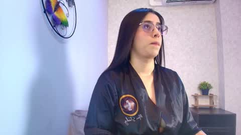 amy__wats0n online show from November 4, 7:08 pm