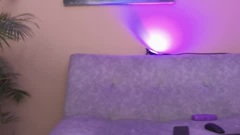 amy_bat online show from June 2, 2:07 pm