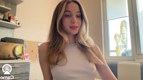 Snapshot of amy_chill chatting on February 19, 1:39 pm Amy Chill online show from February 19, 1:39 pm