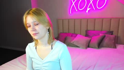 Amy online show from January 17, 1:15 am