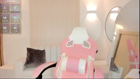 Snapshot of amy_medina_ chatting on September 26, 2:36 pm Emily online show from September 26, 2:36 pm