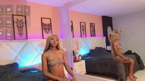 Amy online show from October 27, 8:14 pm