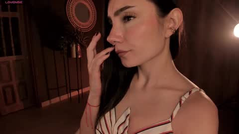 Snapshot of amyarmstrong chatting on February 24, 11:30 pm Amy Armstrong online show from February 24, 11:30 pm