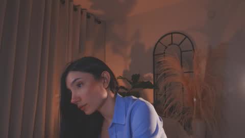 Snapshot of amyarmstrong chatting on October 1, 1:21 am Amy Armstrong online show from October 1, 1:21 am