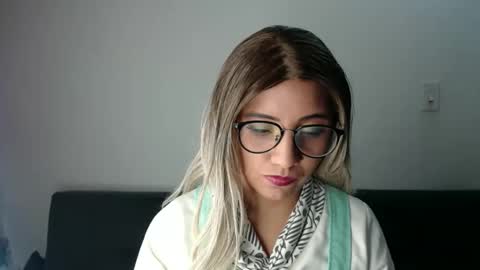 amycosplay99 online show from February 2, 2:06 am