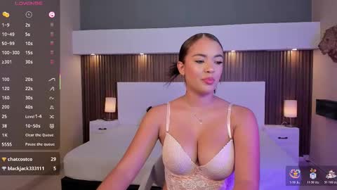 amyjohnsonn online show from October 21, 11:58 am