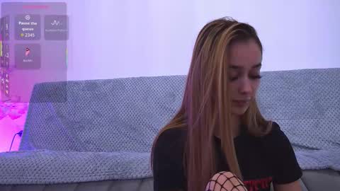 amykentt online show from February 28, 5:56 pm