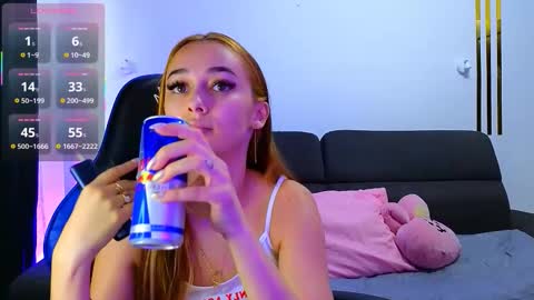 amykentt online show from September 19, 3:00 pm