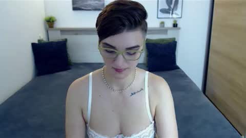 Hi there guys  My pleasure in your hands  pvt is open online show from November 22, 8:06 am