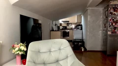 Snapshot of amyroberta92 chatting on October 7, 7:02 am amyroberta92 online show from October 7, 7:02 am