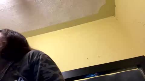 an_e333 online show from October 8, 4:39 am