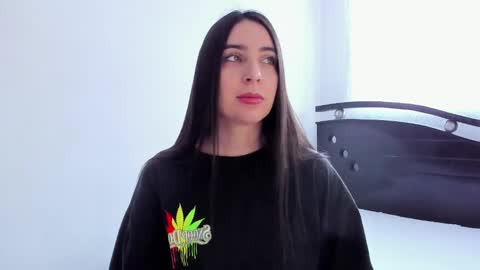 Ana  IG an castillo 1 online show from December 19, 11:39 am