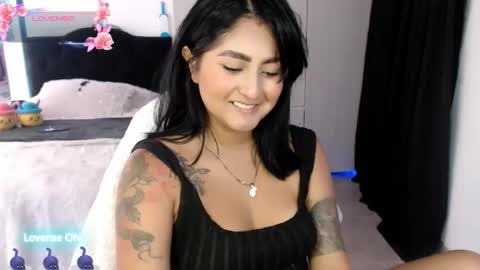 Ana Ricciardi online show from December 5, 5:14 pm