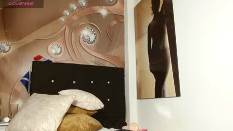 ana sofia online show from July 8, 3:47 pm