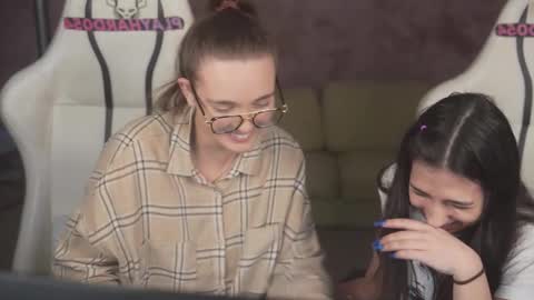 Sweet girls online show from March 1, 11:21 am