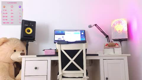 Snapshot of anabelle_wet chatting on September 9, 1:33 pm Annie online show from September 9, 1:33 pm