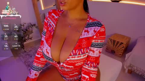 Ana online show from December 21, 3:09 pm