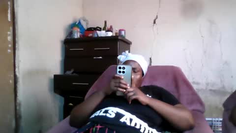 analslut1987 online show from December 3, 11:34 am