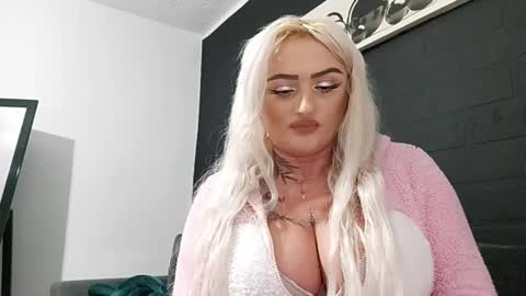 AnastasiaAmore online show from January 15, 11:55 pm