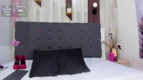 Snapshot of anastasiapriest chatting on February 22, 11:13 am anastasia online show from February 22, 11:13 am