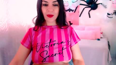 Snapshot of anaughty_kitten chatting on October 29, 7:16 pm Tatiana I was Latingoddess69 online show from October 29, 7:16 pm