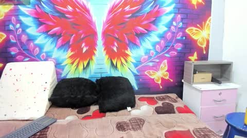 anazztasia_squirt online show from November 22, 8:33 pm