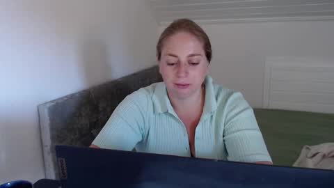 Snapshot of andorphina chatting on September 12, 7:29 am Andorphin online show from September 12, 7:29 am