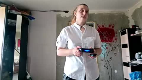 Emily online show from July 28, 12:23 pm