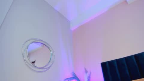 Andra Cyrus online show from November 1, 3:05 pm