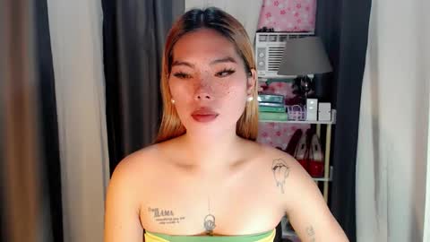 andrea06121998 online show from April 6, 12:28 pm