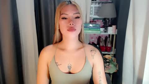 andrea06121998 online show from July 13, 3:24 pm