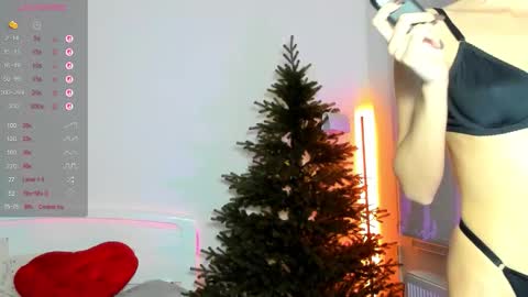 andrea__bass online show from December 5, 5:47 pm