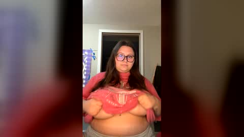 andreeuuh online show from June 7, 12:39 am