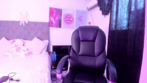 Snapshot of aneko_morii chatting on October 15, 7:27 pm online show from October 15, 7:27 pm
