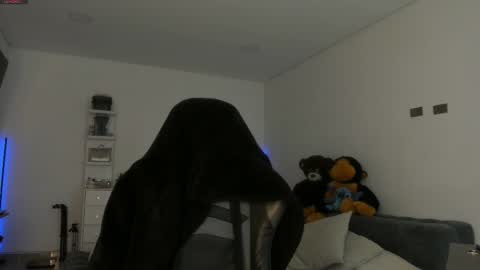      online show from March 9, 2:37 am