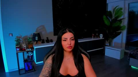 Anne online show from May 13, 5:30 pm