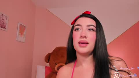 Snapshot of angeel_fox chatting on January 9, 3:04 am Angel online show from January 9, 3:04 am