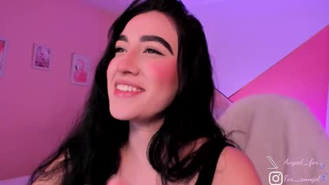 Angel  online show from February 7, 10:52 am