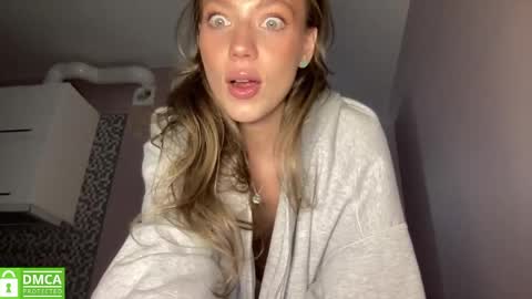 Greetings  Jess online show from April 22, 1:30 pm