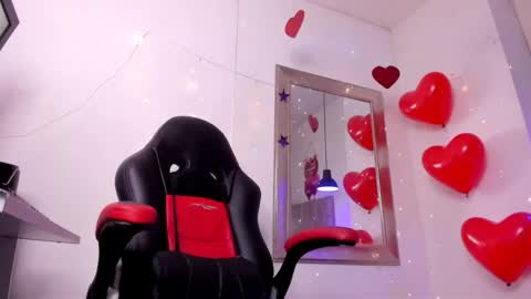 angel hardy online show from February 21, 11:00 am