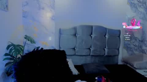 angel_medussa online show from July 12, 1:50 am