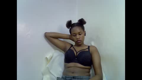 angel_mia5 online show from November 29, 2:15 am